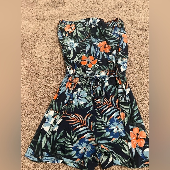 Victoria Secret LASCANA Floral Strapless Romper - Picture 6 of 9